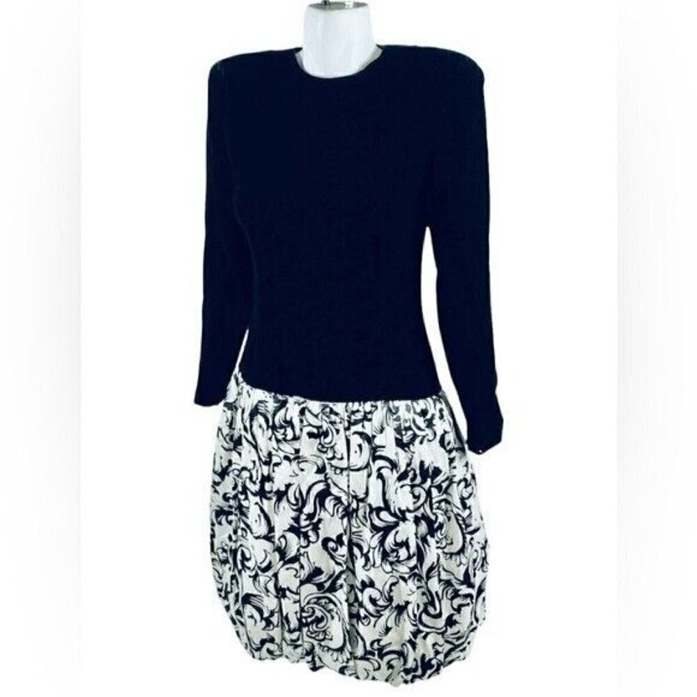 VTG Maggy London 90's Black and White Floral Long Sleeve Velvet Dress Bubble Hem